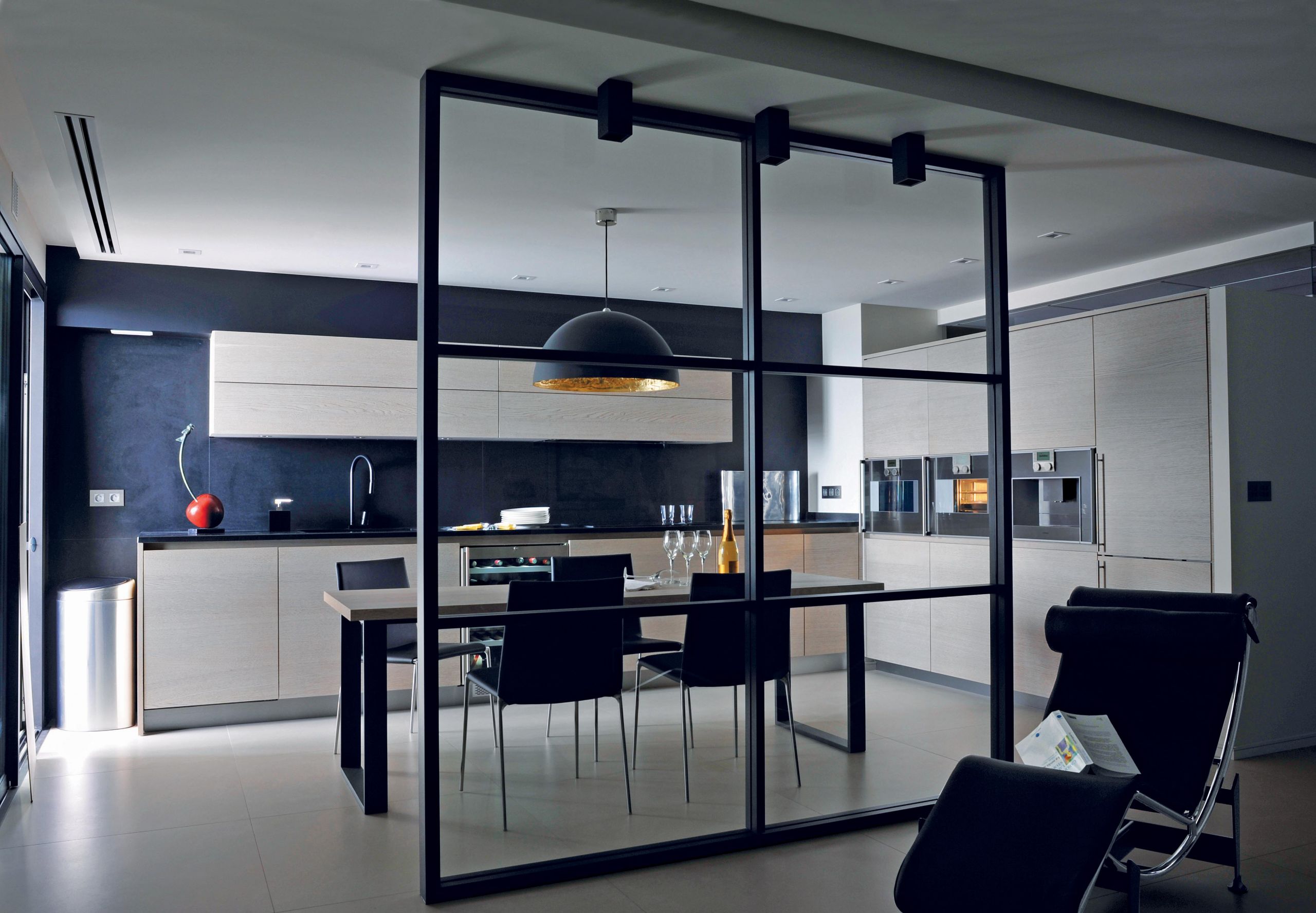 A contemporary kitchen with superb oak cabinetry