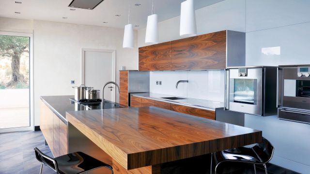 Excellence in working with premium materials to create precision kitchens with timeless elegance